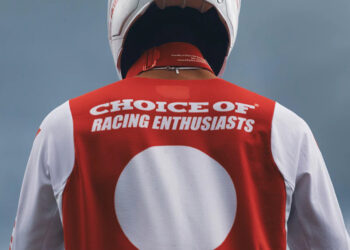 Team Ikuzawa x 100Percent®, quand la précision japonaise rencontre l’esprit californien